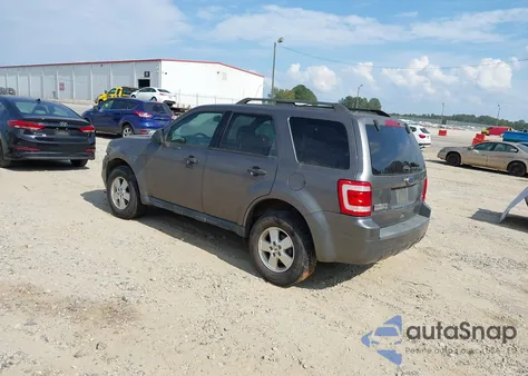 2011 Ford Escape Xlt z USA, uszkodzony, nr VIN 1FMCU9DG2BKB47100